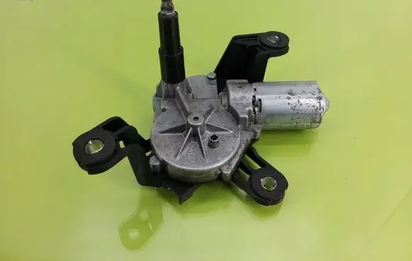 Opel Astra G Rear window wiper motor 13105981