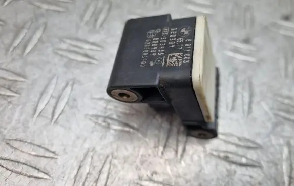BMW 1 E81 E87 Airbag deployment crash/impact sensor 6911003 65776911003 120309