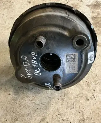 Skoda Octavia Mk2 (1Z) Brake booster 1K2614105AT 252078499602