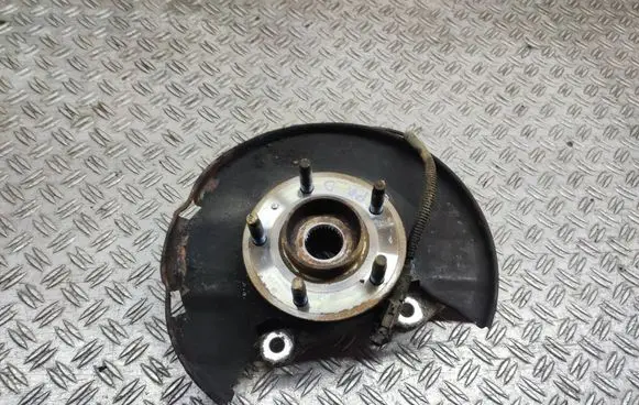 Opel Astra J Front wheel hub 13502829