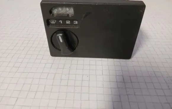 Volkswagen Transporter - Caravelle T4 Climate control unit 70959531