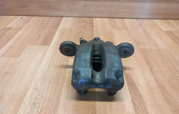 BMW 1 E81 E87 Rear brake caliper 34216776378 6776378 34216768192