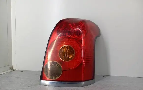 Toyota Avensis T250 Rear/tail lights 