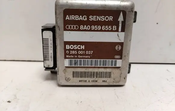 Audi A4 S4 B5 8D Airbag control unit/module 8A0959655B 0285001037