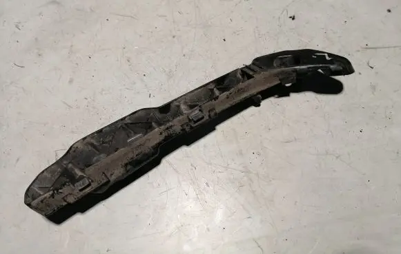 KIA Carens I Front bumper mounting bracket 865131D000