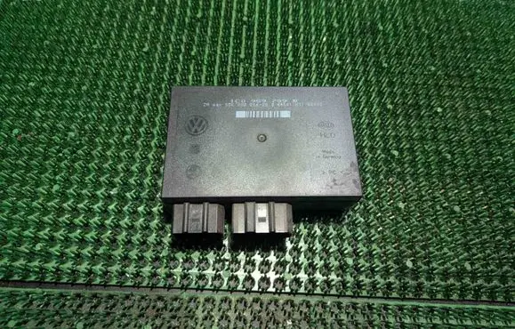 Volkswagen Bora Comfort/convenience module 1C0959799B