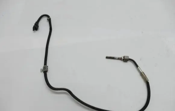 Mercedes-Benz E W212 Exhaust gas temperature sensor A0009057004