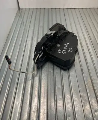 BMW 5 F10 F11 Front door lock 7185692 7053702