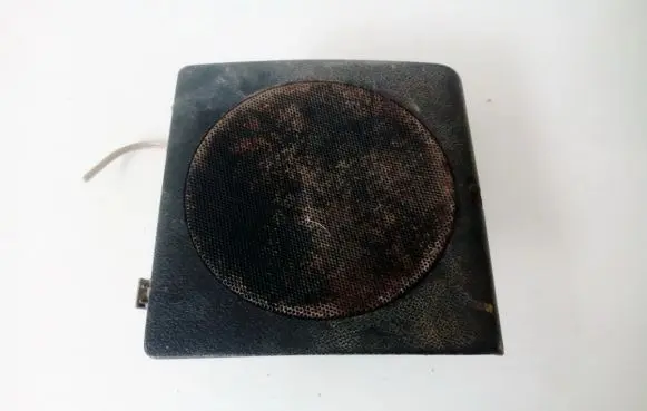 Audi A3 S3 8L Front door speaker