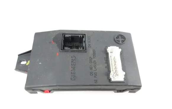 Dacia Logan I Central body control module 8200296328B