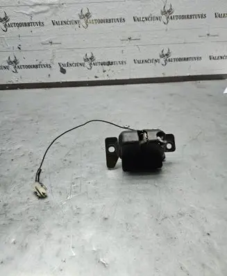 Mazda 626 Loading door lock 