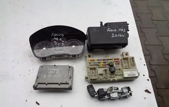 Ford Focus Engine ECU kit and lock set 12A650