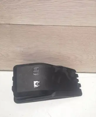 Volvo XC70 Fuse box cover 6G9T14A076LA GAGB20GF10