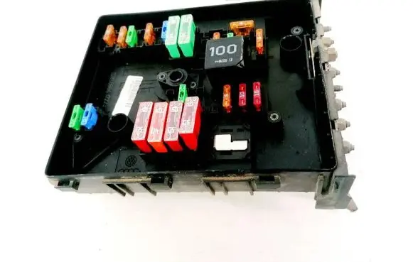 Skoda Octavia Mk2 (1Z) Fuse box set 1K0937125A
