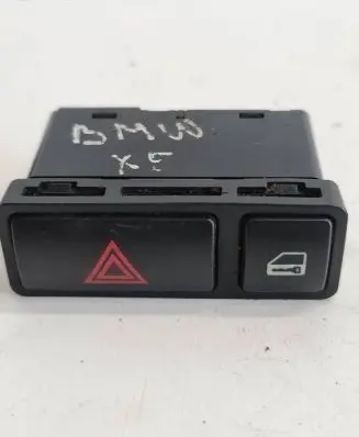 BMW X5 E53 Hazard light switch 8368920