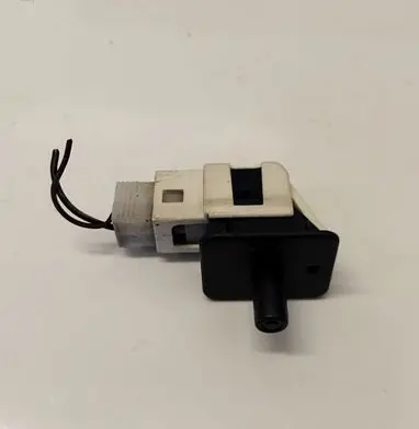 Mercedes-Benz C W203 Front door sensor 2028209410