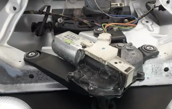 Peugeot 206 Rear window wiper motor 9638664980