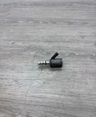 Volkswagen Polo V 6R Oil pressure sensor 04L906455B