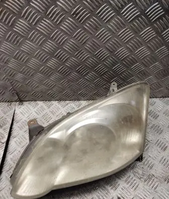 Toyota Corolla E120 E130 Headlight/headlamp 89900170