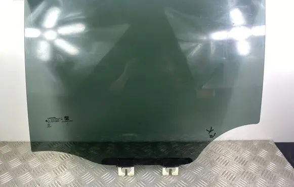 Jeep Compass Rear door window glass
