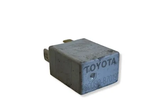 Toyota Corolla Verso AR10 Other relay 9008087019