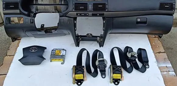 Toyota Avensis T250 Dashboard 