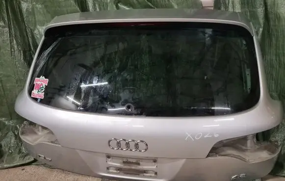 Audi Q7 4L Tailgate/trunk/boot lid 80A827446