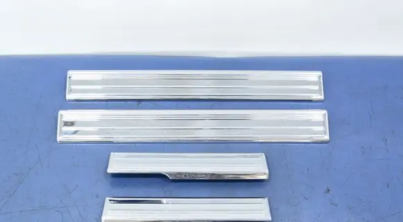 Mercedes-Benz S W220 Foot area side trim 