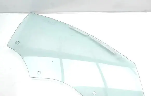 Volvo V60 Front door window glass four-door E243R-001106 DOT57M53AS2