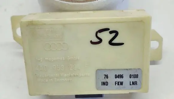 Audi A6 S6 C4 4A Immobilizer control unit/module 4A0953234F