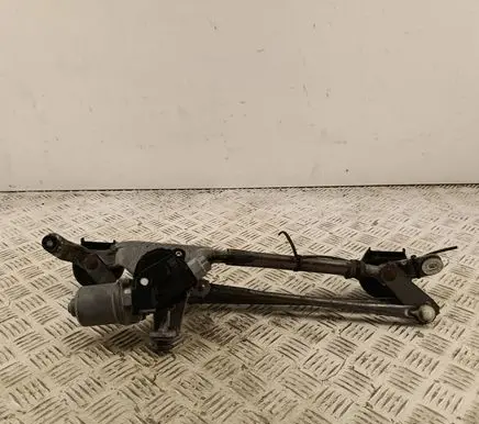 Subaru Forester SJ Front wiper linkage and motor 86511SG000