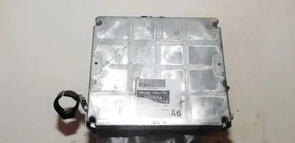 Toyota Corolla E120 E130 Engine control unit/module 8966102A60 MB175800-6881