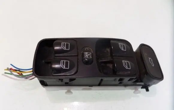 Mercedes-Benz C W203 Electric window control switch A2038210679