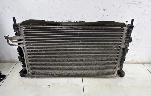 Ford C-MAX I Radiator set