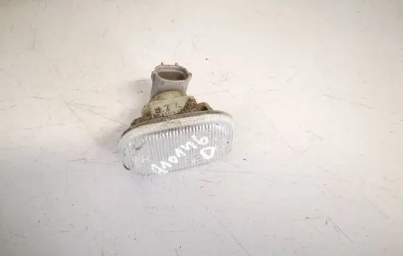 Lexus RX 300 Front fender indicator light 