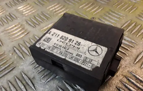 Mercedes-Benz E W211 Alarm control unit/module 2118209126 A2118209126