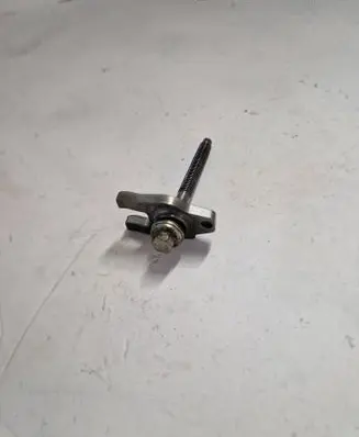 Renault Scenic III - Grand scenic III Fuel Injector clamp holder 
