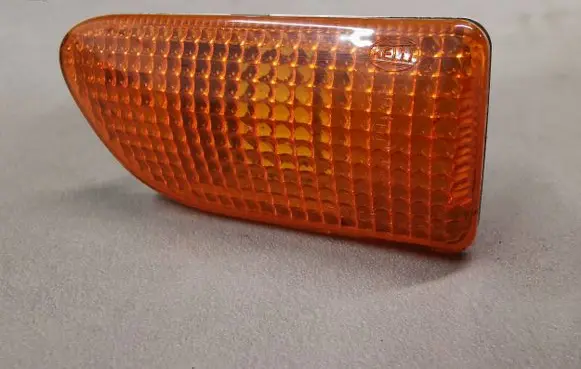 Toyota Avensis T220 Front fender indicator light 236377