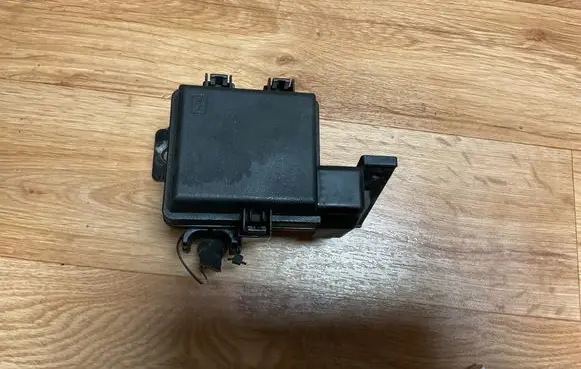 Renault Megane III Fuse module 243880001R 63511832