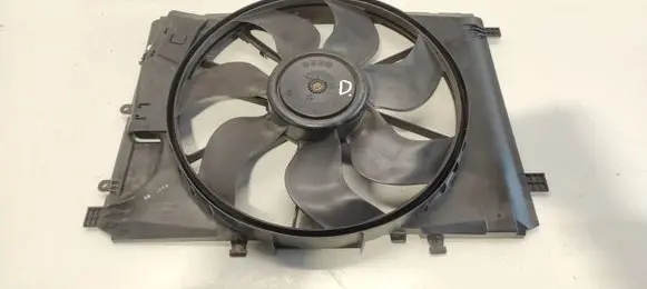 Mercedes-Benz C W204 Radiator cooling fan shroud A204500193 0130307015