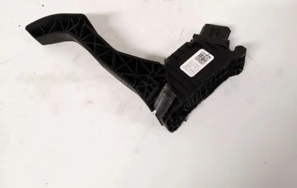 Seat Leon (5F) Accelerator throttle pedal 5q1721503f 6pv010621-00