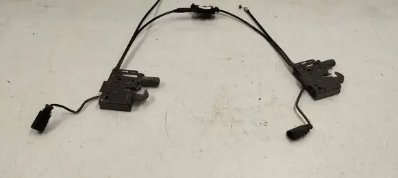 Audi A1 Engine bonnet/hood lock/catch 82a823509 82a82350901s 82a823530