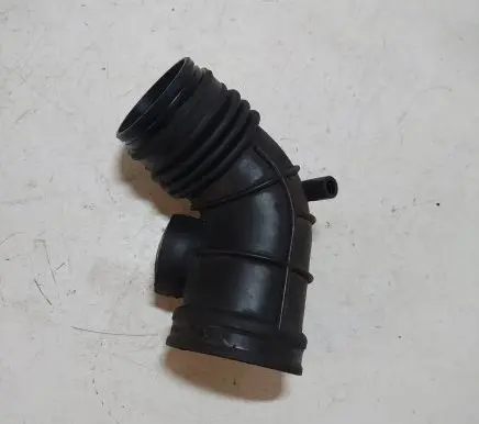 BMW 7 E38 Air intake hose/pipe 13541435625