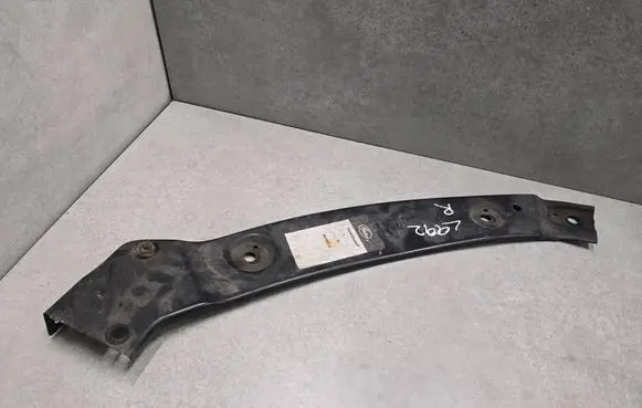 Volkswagen Tiguan Radiator support slam panel bracket 5N0805932B