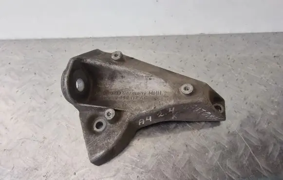 Audi A4 S4 B5 8D Gearbox mounting bracket 8D0399113AC