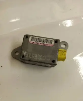 Subaru Outback Airbag deployment crash/impact sensor 98235SA010 0318210H10