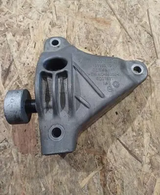 BMW 5 G30 G31 Engine mounting bracket 6777605 GD01521 AC46000