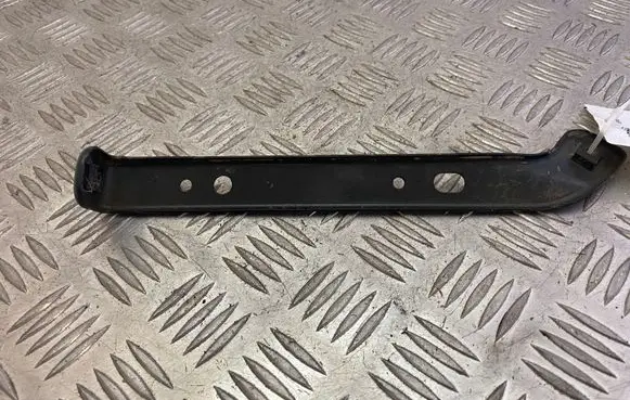 Ford Mustang VI Fender mounting bracket FR3B16C199BC