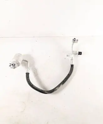 BMW 7 G70 Air conditioning (A/C) pipe/hose 9872120