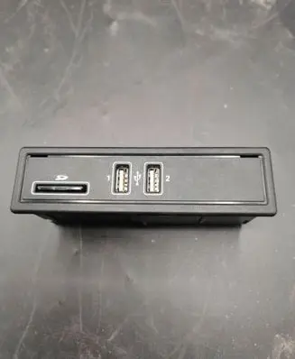 Mercedes-Benz C W205 USB socket connector A2058200526 A2139060303